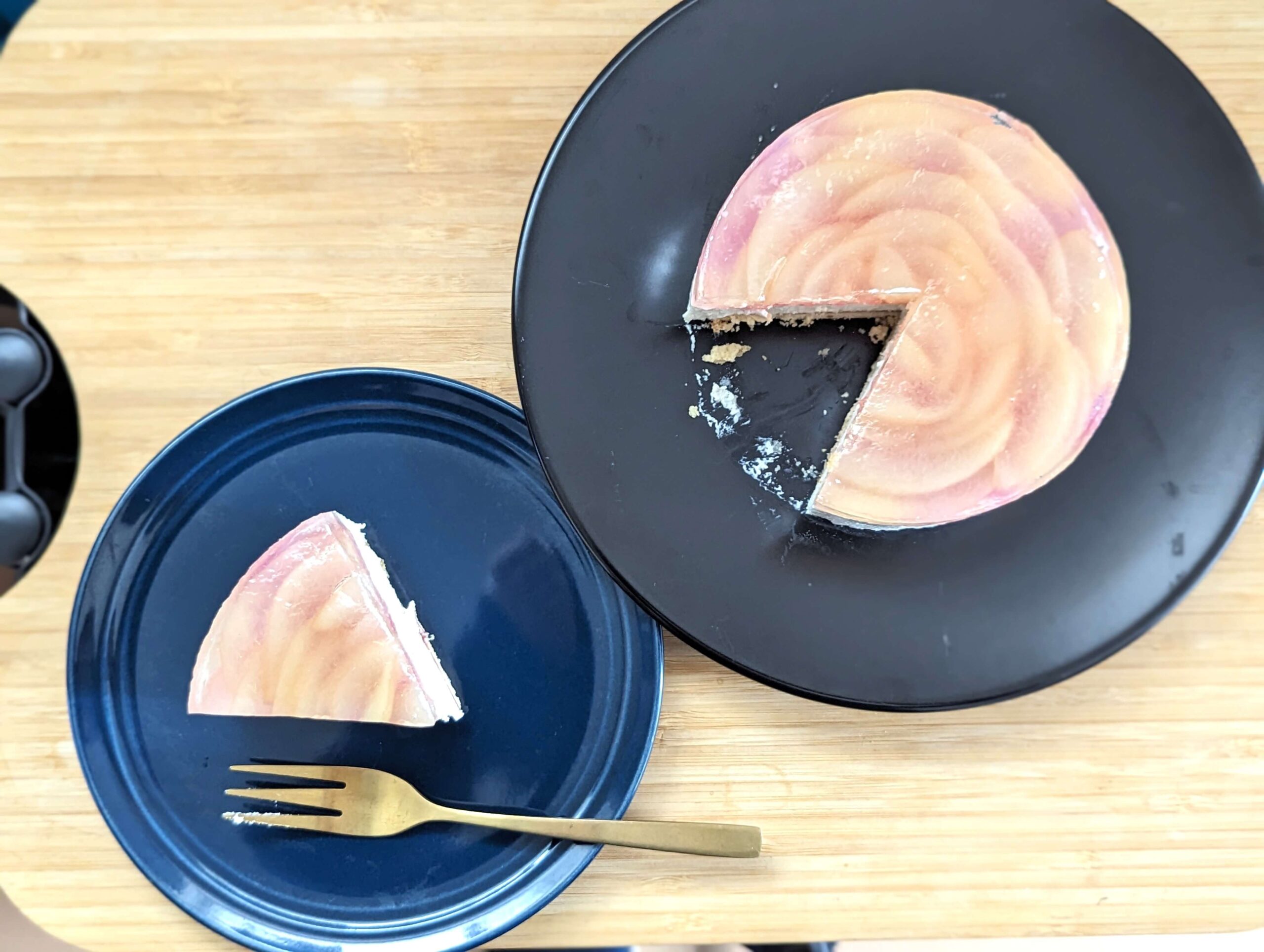 フロム蔵王「桃のレアチーズケーキ」の写真