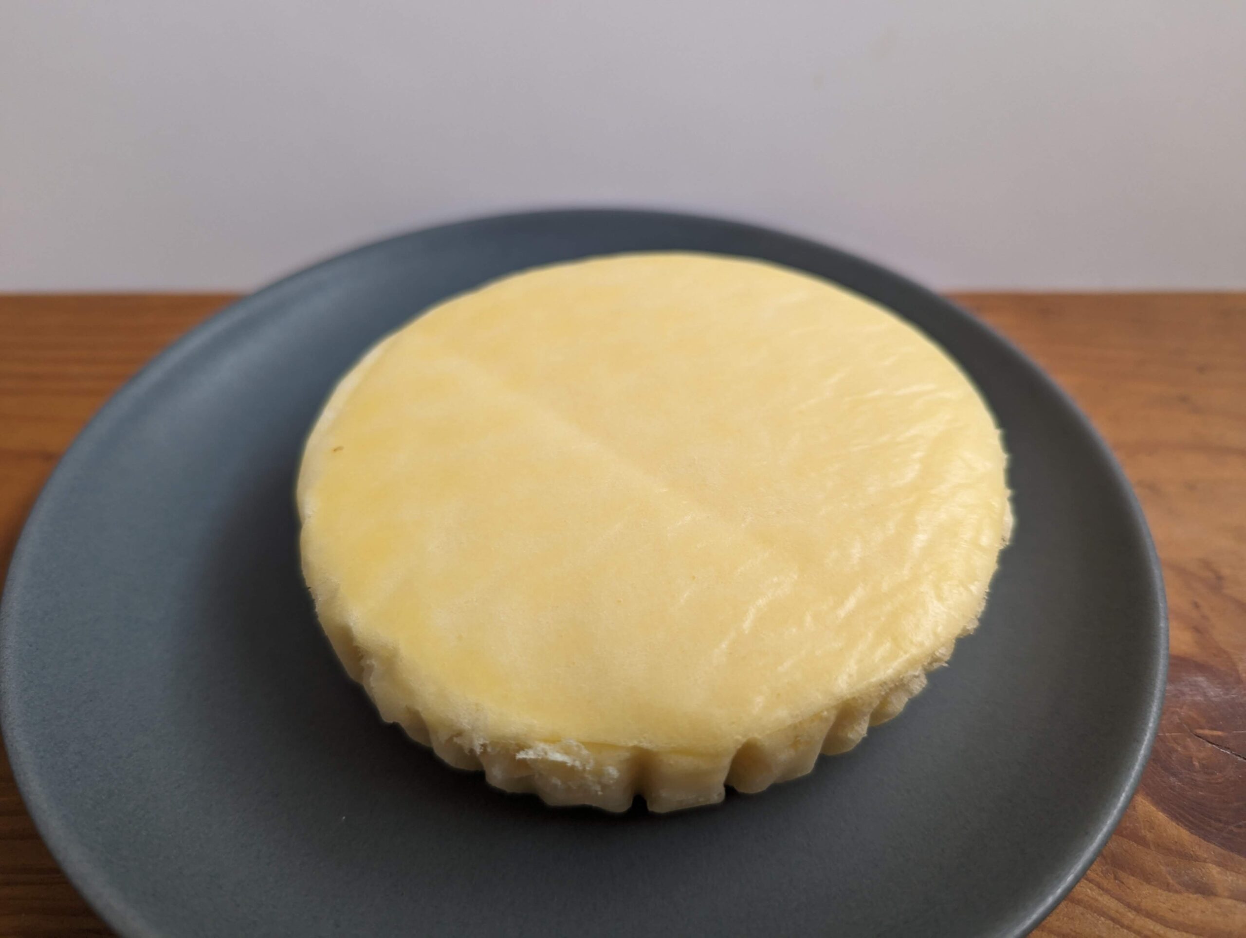 セブンイレブン、3種の熟成チーズの蒸しケーキ　フジパン