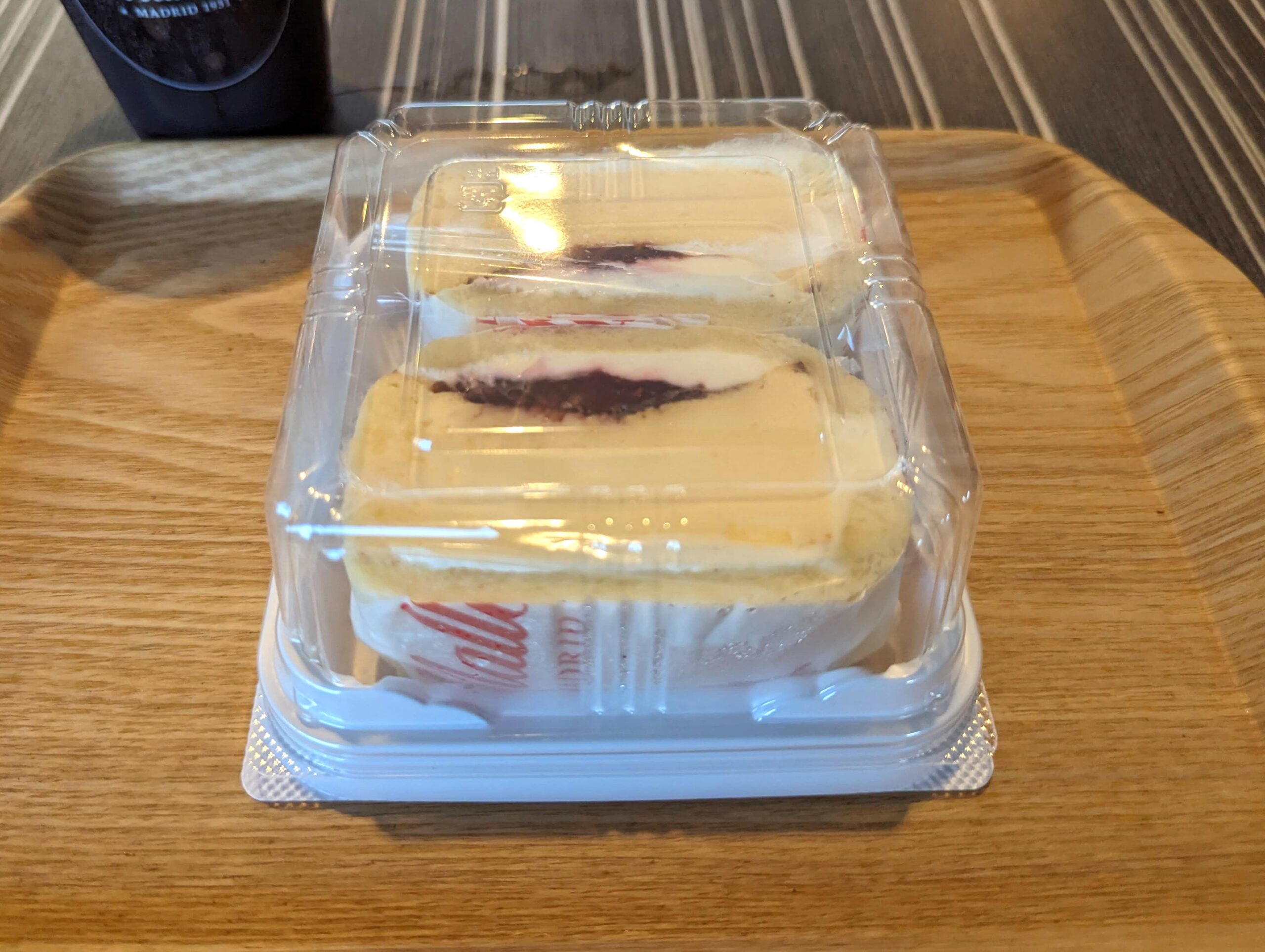 二子玉川、マヨルカのバスクチーズケーキサンド (2)